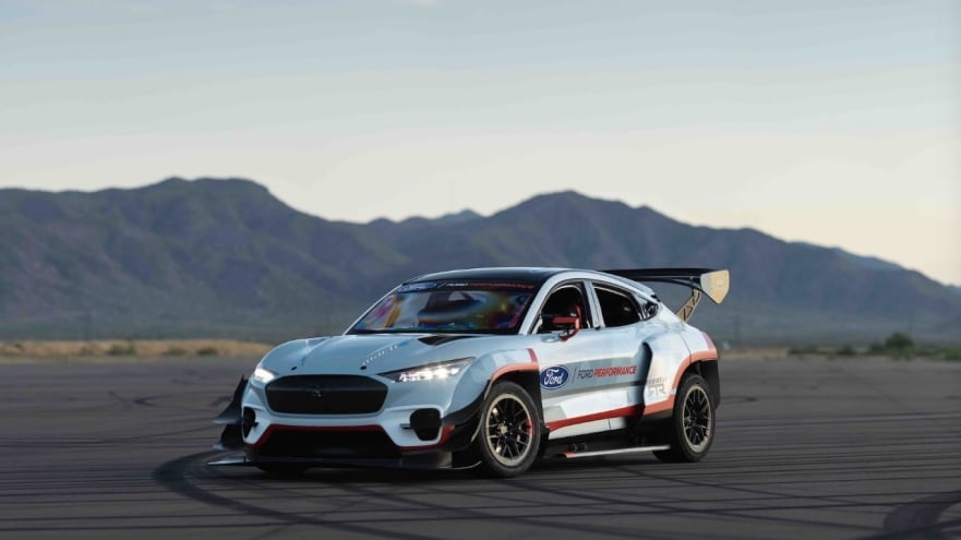 2020-07-21_Mustang_Mach-E.jpg