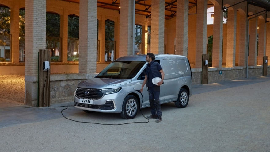 2024-01-30_Transit_Connect_Plugin-Hybrid.jpg