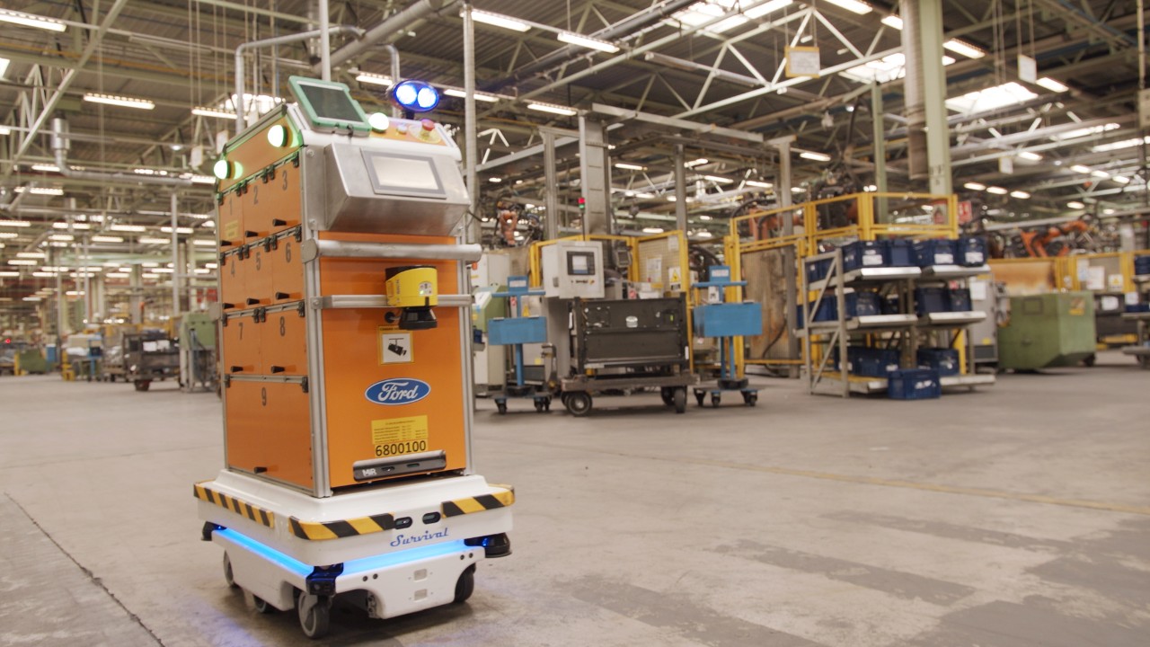 Selbstfahrender_Roboter_Ford_Valencia.jpg
