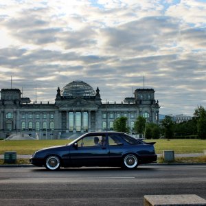 Sierra XR4i und Reichstag in Berlin