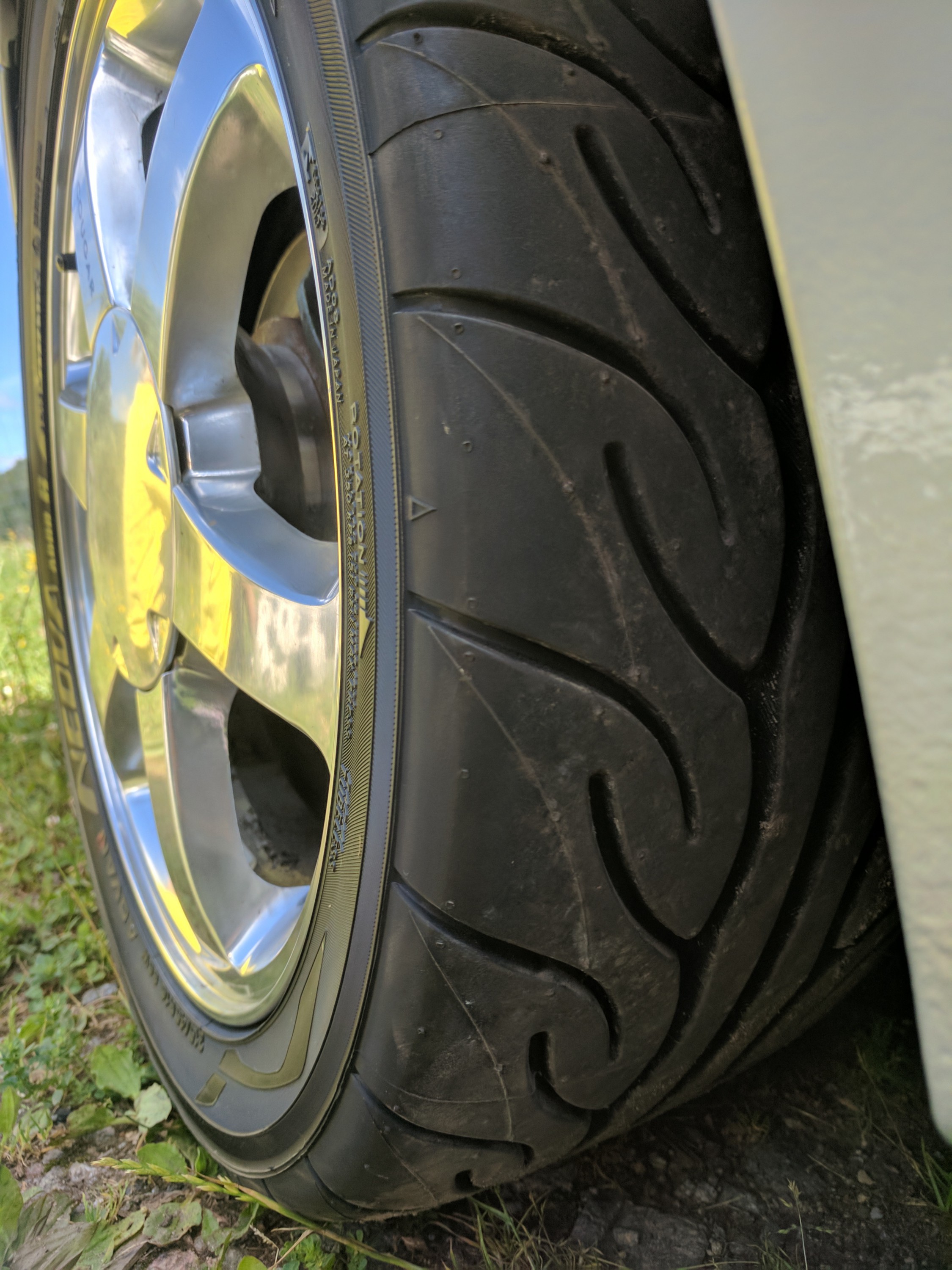 215/45R16 auf original Cougarfelge