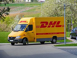 250px-DHL-Fahrzeug.jpg