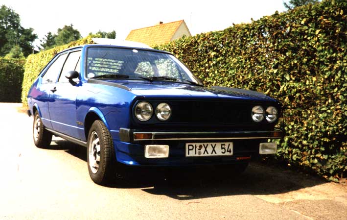 PIXX54_blau_03.jpg